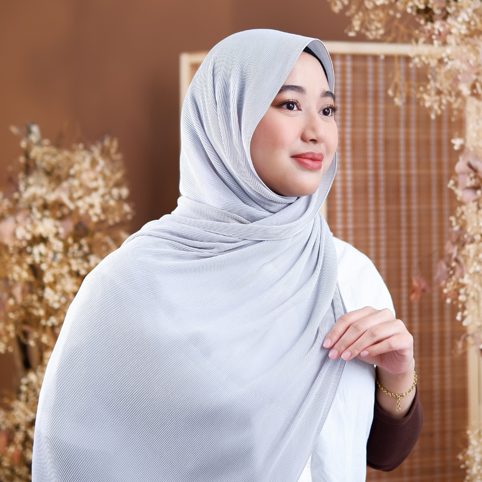 Pleated Series in Light Grey
