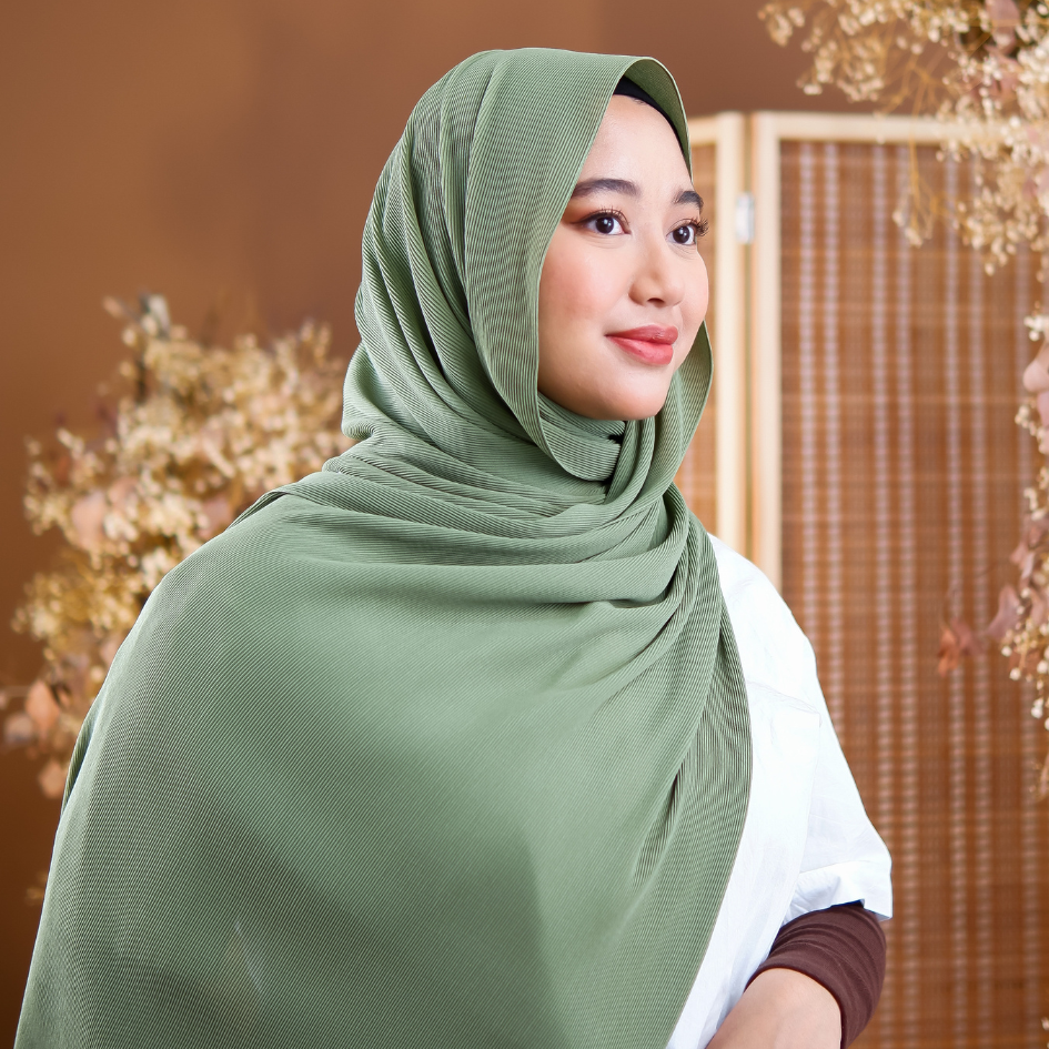Pleated Series in Moss Green
