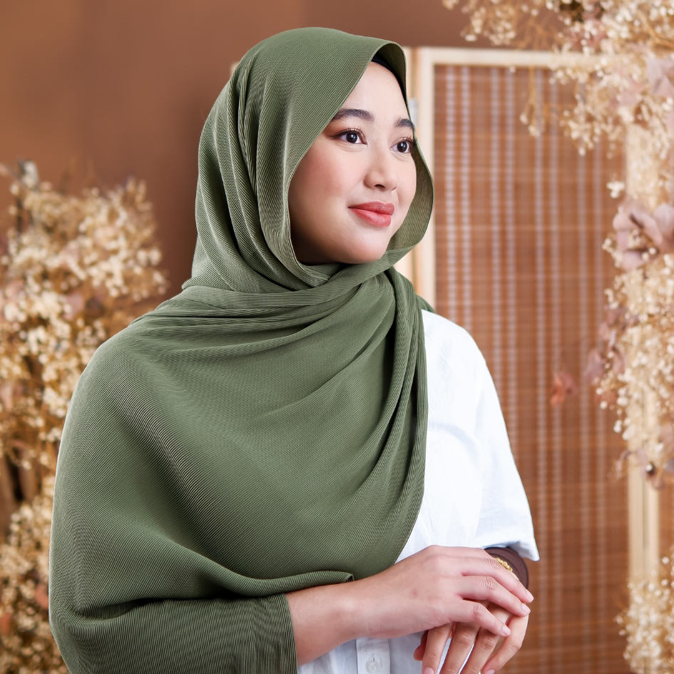 Pleated Series in Army Green