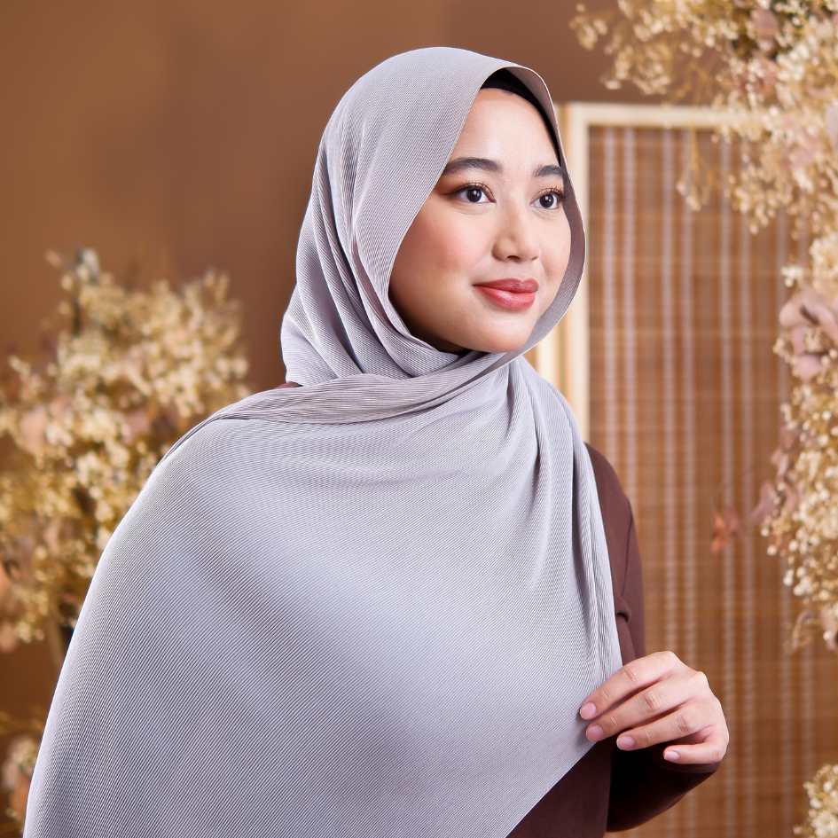 Pleated Series in Warm Grey