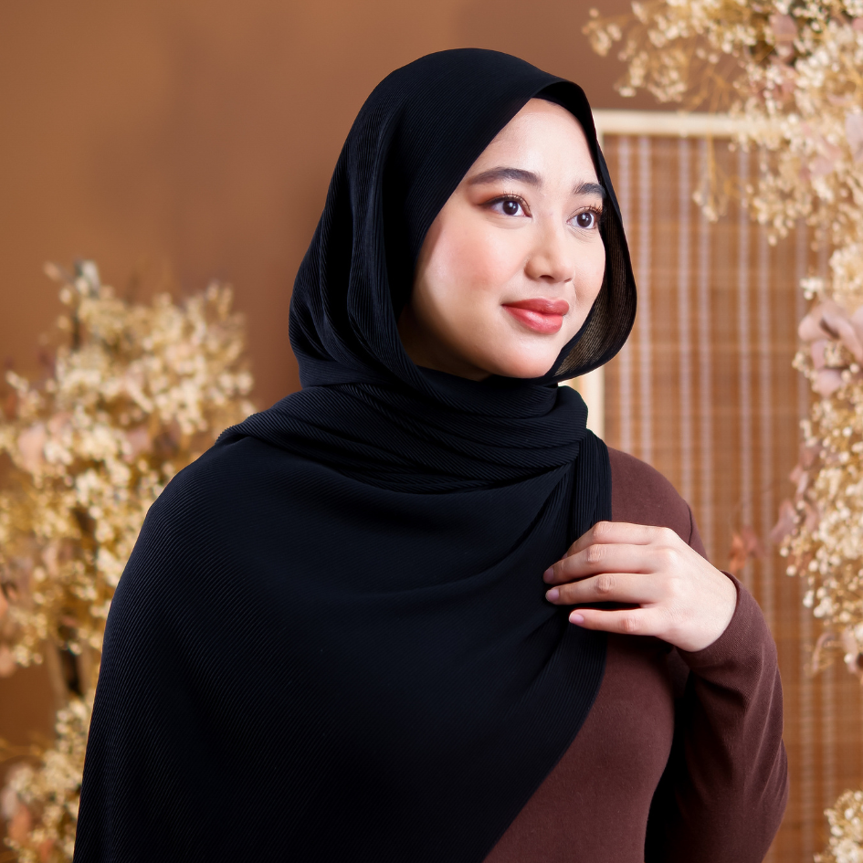 Pleated Series in Black